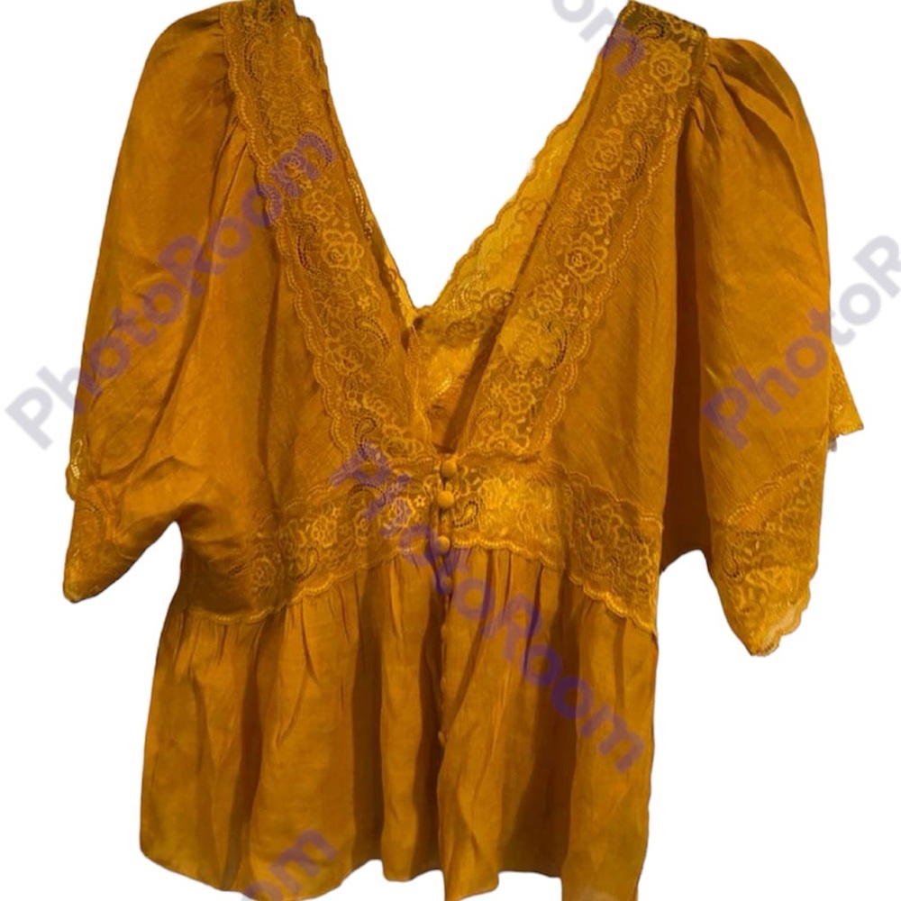 NWT American flirt top size L
